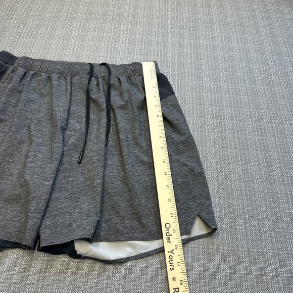 Lululemon Mens Lined Athletic Training Shorts Gray Large Drawstring Elastic - Picture 7 of 9